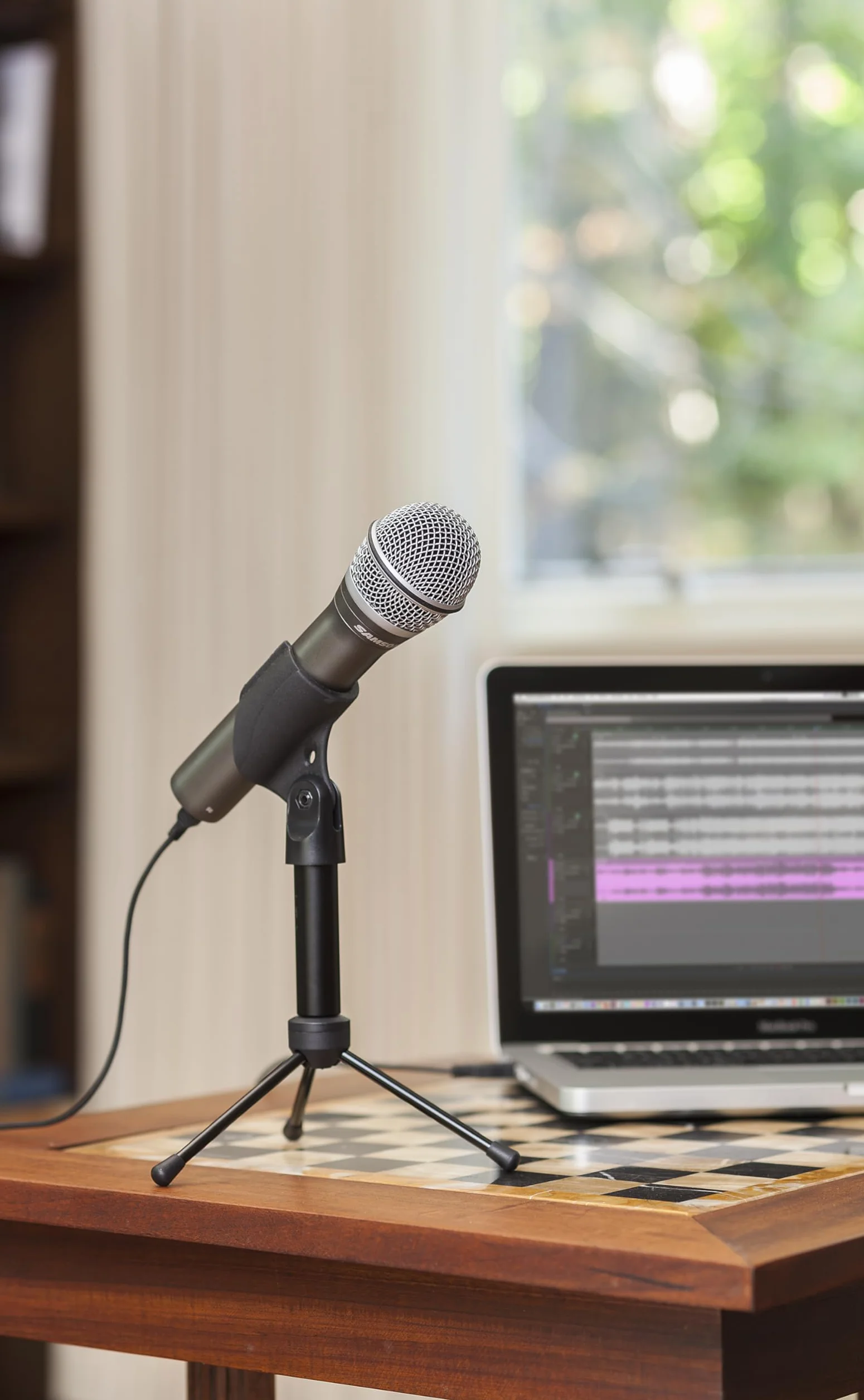 Samson SAM SAQ2U, Q2U USB/XLR Dynamiczny pakiet nagrywania mikrofonu i podcastingu (zawiera klips mikrofonowy, stojak na biurko, przednią szybę i kable), szary