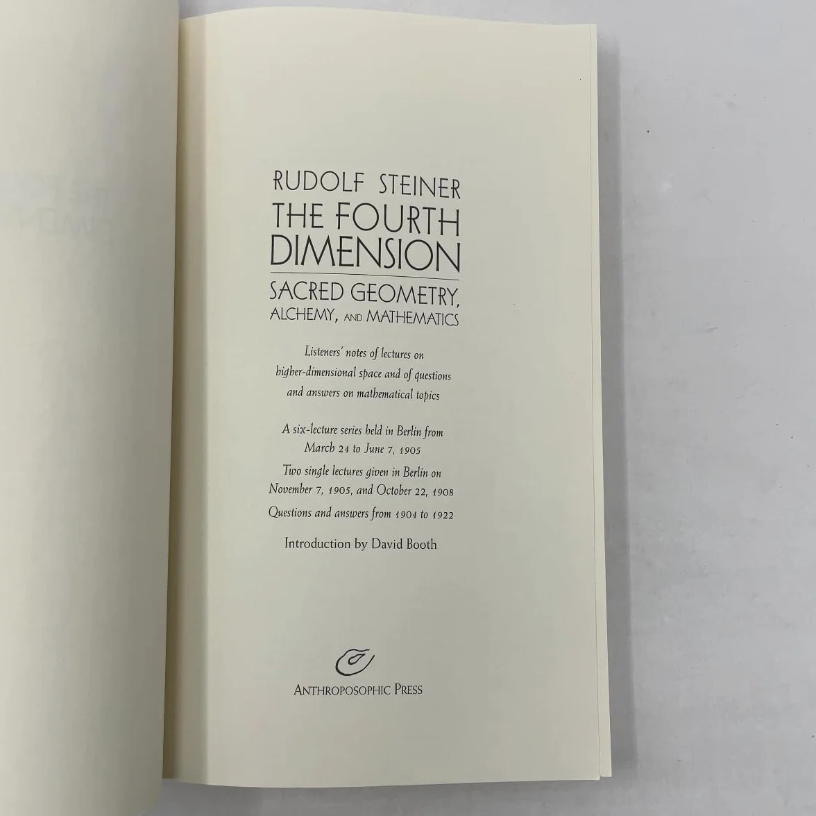 The Fourth Dimension: Sacred Geometry, Alchemy & Mathematics (Cw 324a)