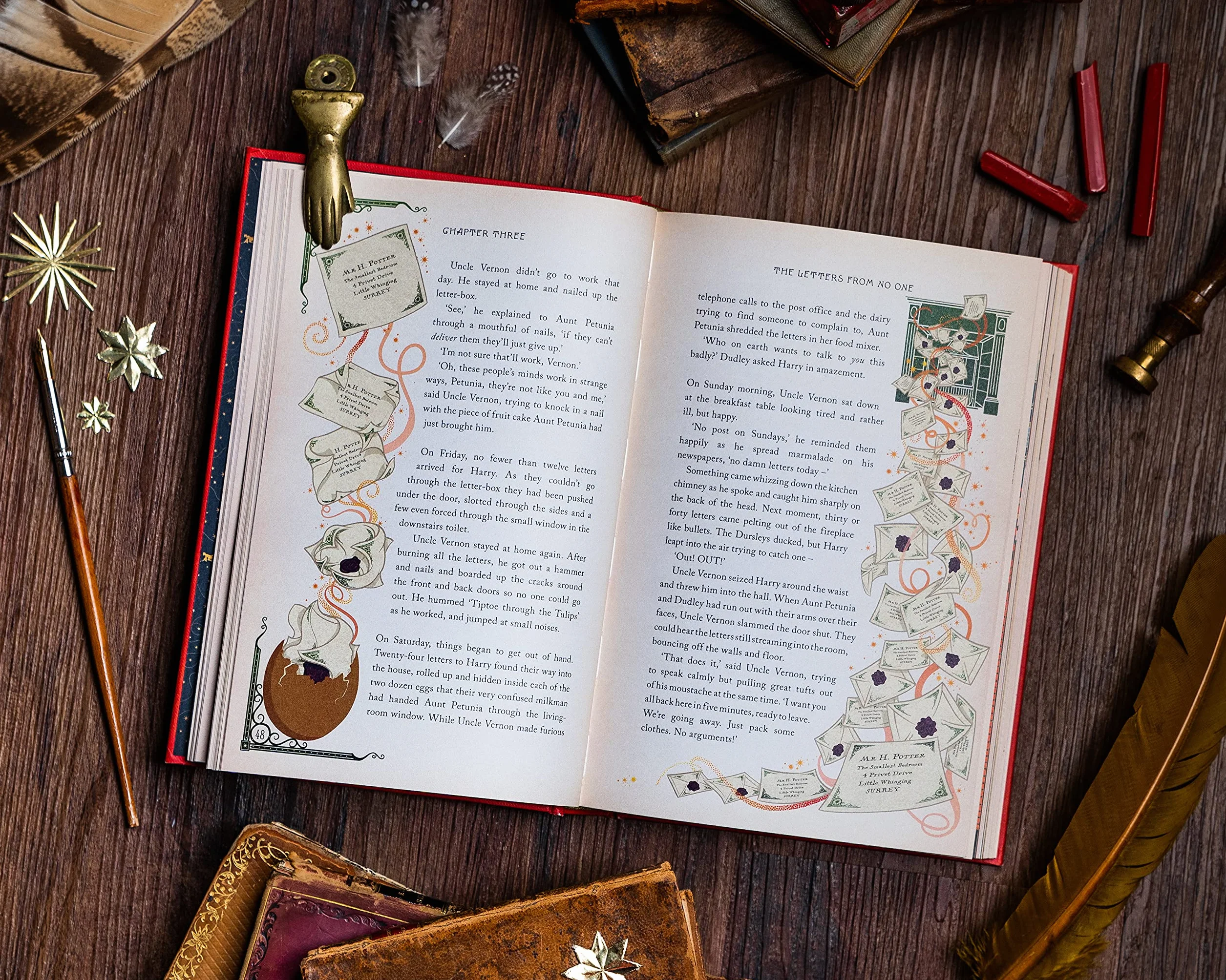 Harry Potter 1 and the Philosopher's Stone. MinaLima Edition: Minalima Illustrated Edition: A sumptuously illustrated gift book with magical interactive surprises