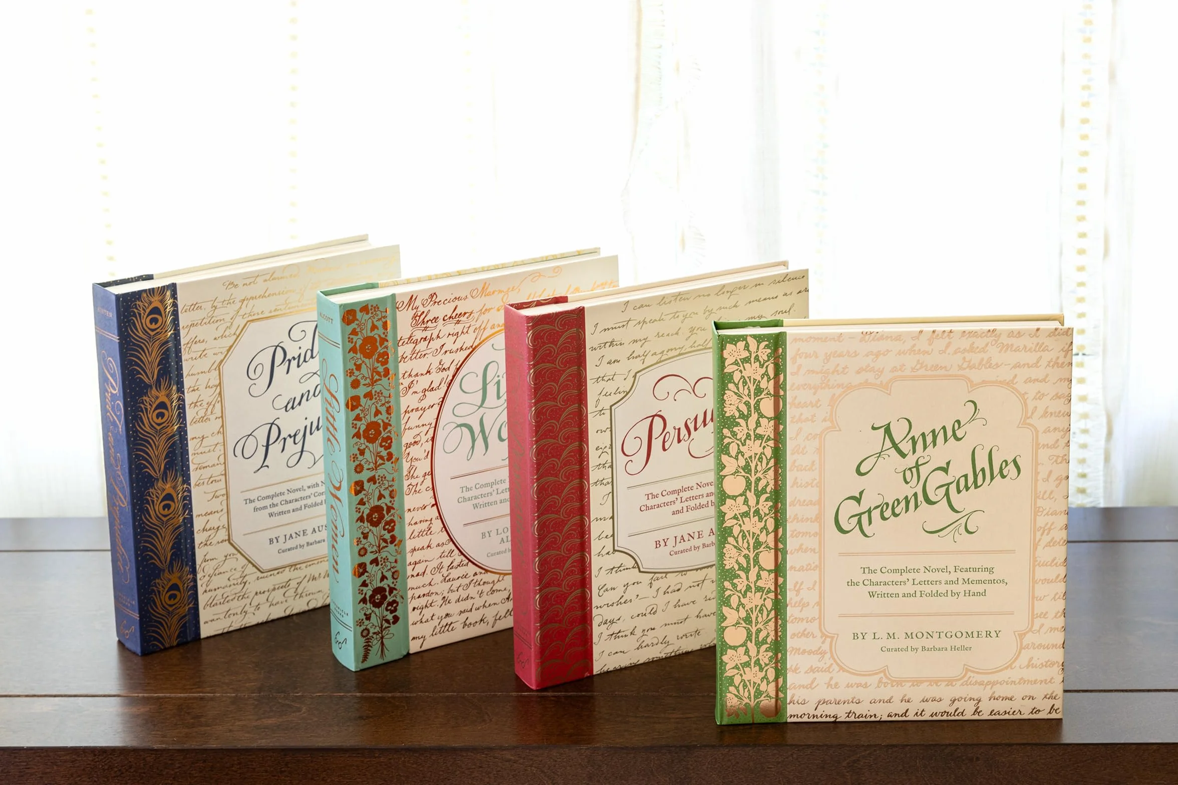 Anne of Green Gables: The Complete Novel, Featuring the Characters' Letters and Mementos, Written and Folded by Hand