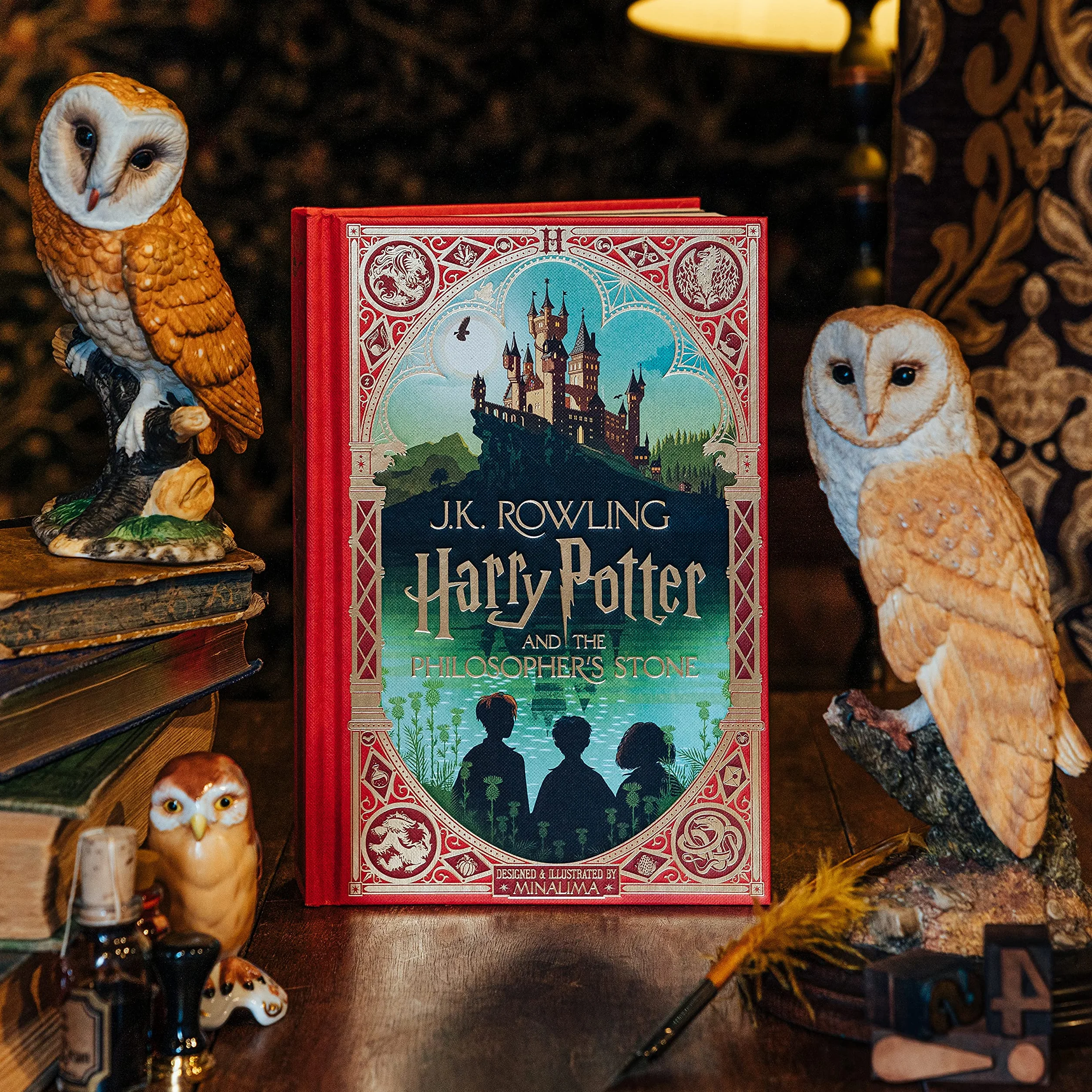 Harry Potter 1 and the Philosopher's Stone. MinaLima Edition: Minalima Illustrated Edition: A sumptuously illustrated gift book with magical interactive surprises