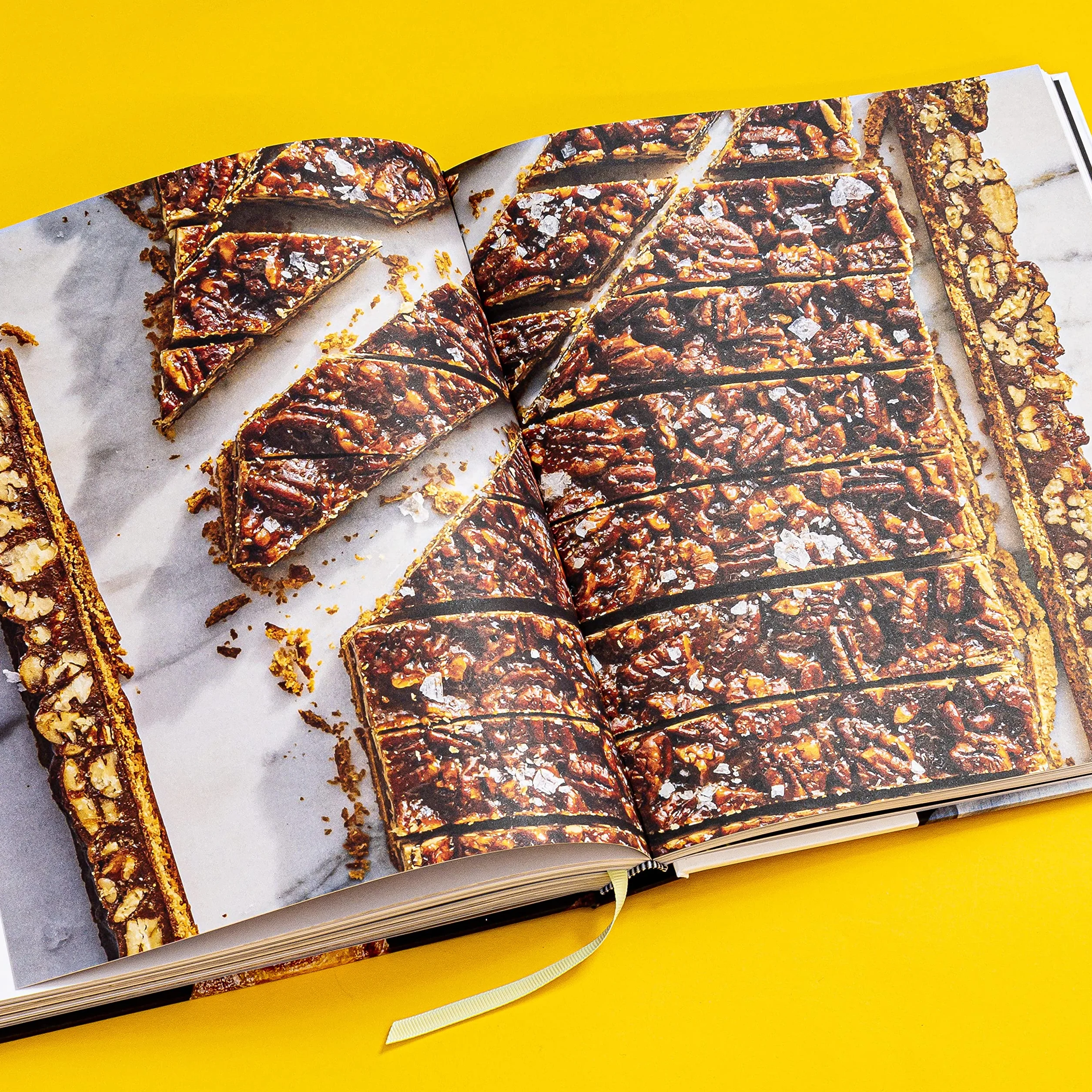 Tartine: Revised Edition: A Classic Revisited: 68 All-New Recipes + 55 Updated Favorites