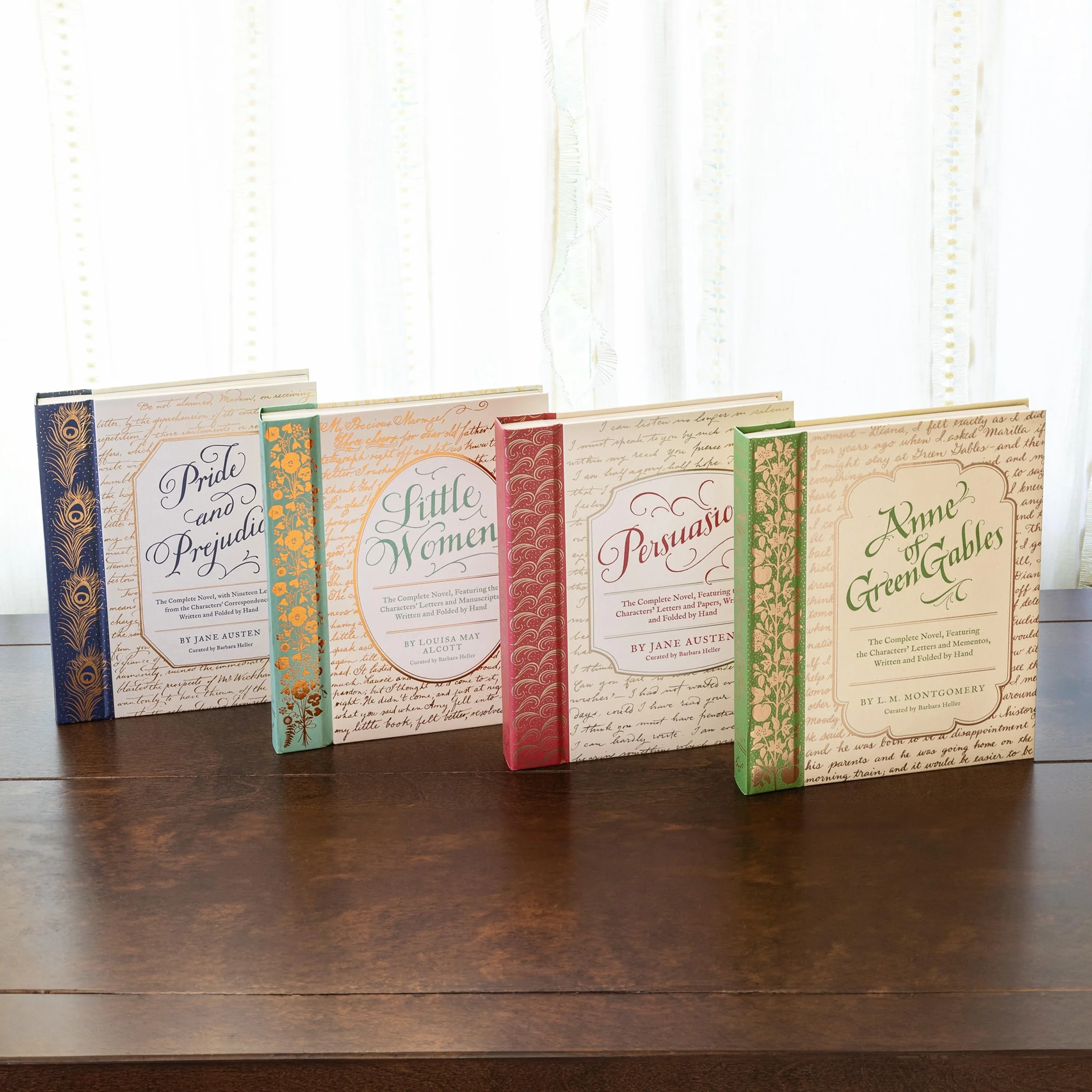 Anne of Green Gables: The Complete Novel, Featuring the Characters' Letters and Mementos, Written and Folded by Hand