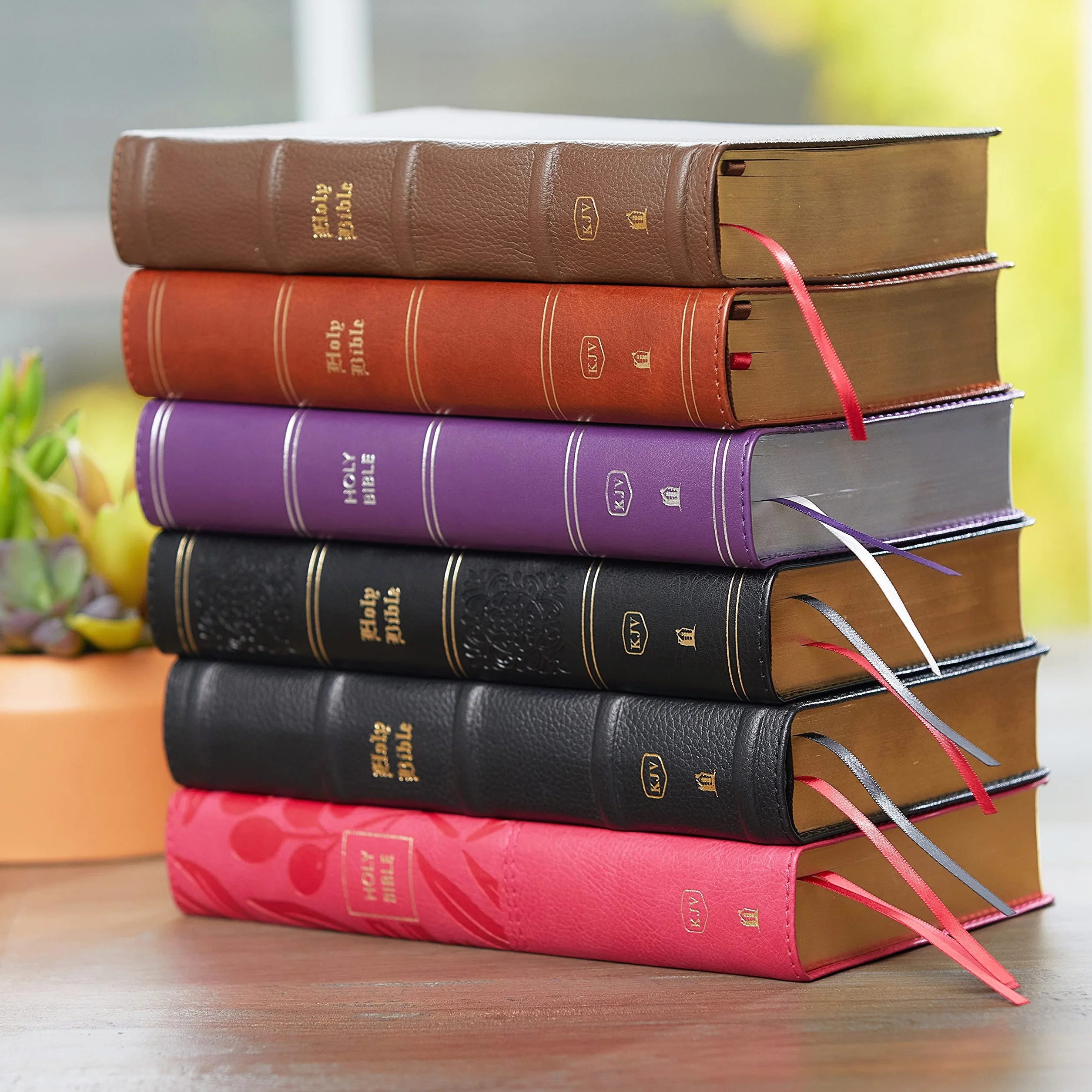 KJV Holy Bible: Large Print Single-Column with 43,000 End-Of-Verse Cross References, Black Leathersoft, Personal Size, Red Letter, Comfort Print: King James Version: Holy Bible, King James Version