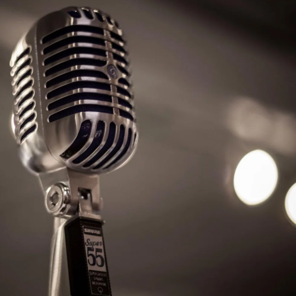 Shure Super 55 Deluxe Mikrofon wokalny - klasyczny kardioidalny dynamiczny mikrofon, kultowy wygląd, klasyczny dźwięk