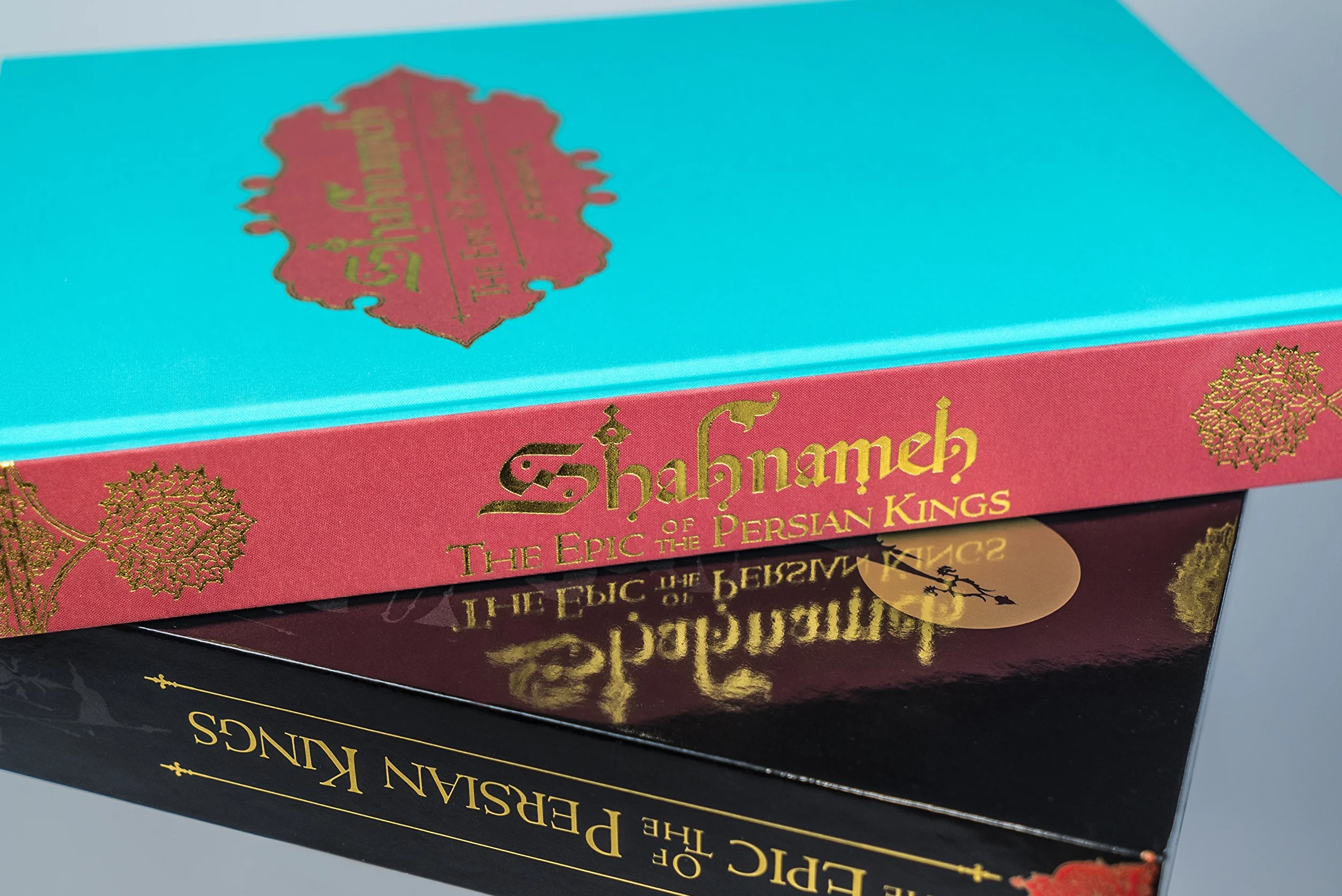Shahnameh: The Epic of the Persian Kings [Illustrated Slipcase Edition]